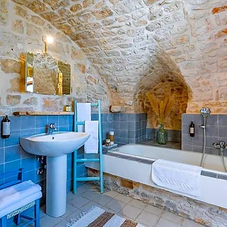 Bed & Breakfast Dimora Rutica 3*